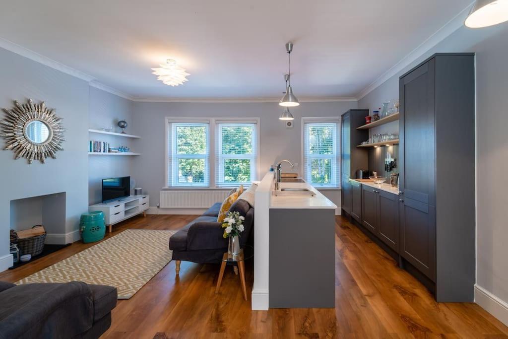 A Beautiful And Stylish 2 Bed Flat Close To Beach Bournemouth Exterior foto